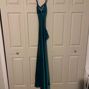 Turquoise formal/prom dress. Size 2-4
